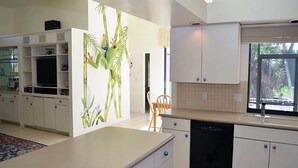 House (Tin Cup) | Private kitchen