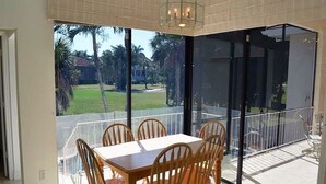 House (Tin Cup) | Private kitchen