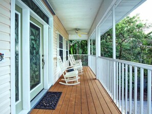 House (Captiva Breeze) | Balcony