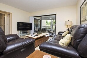 Condo (Villa Sanibel 2B) | Living room