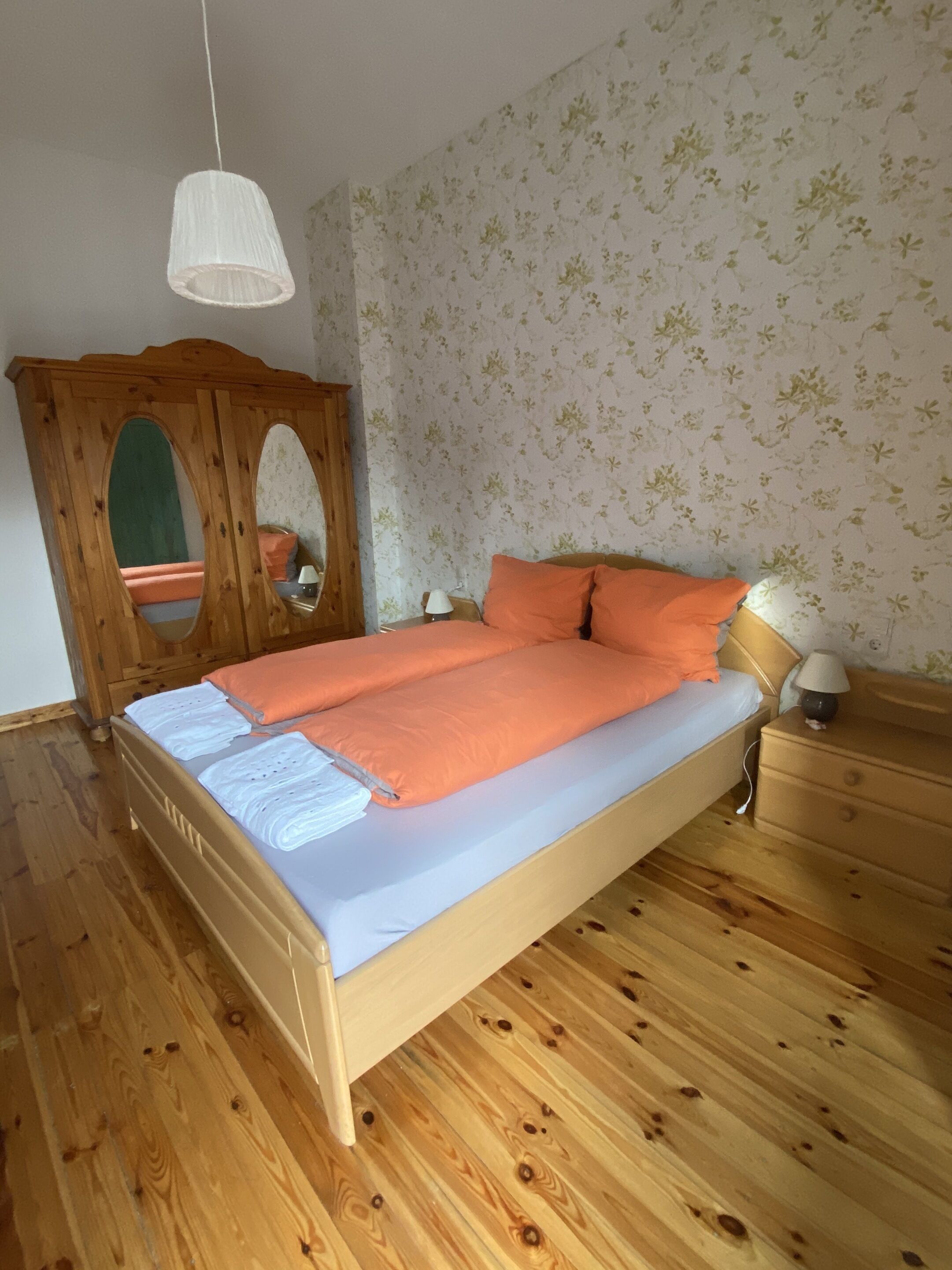 Deluxe Double Room, Private Bathroom | 1 bedroom