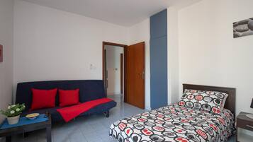 Family Apartment, 2 Bedrooms (Apartman Brankica 2 Island Krk) | 2 bedrooms, free WiFi, bed sheets