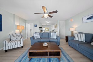 TV - Marina View Townhome with Spectacular Views (Sebastian)