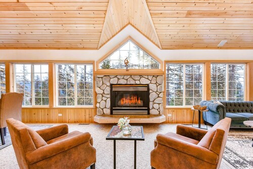 Sunspot Lodge w/Sauna and Spa