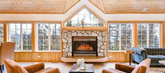 Sunspot Lodge w/Sauna and Spa