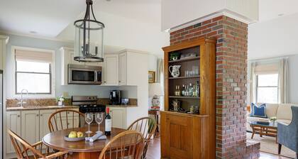 Two Bedroom Luxury Cottage at Blantyre, Relais & Châteaux