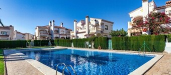 Semi-detached house in a quiet area