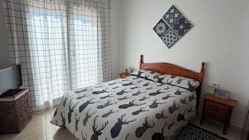 3 slaapkamers, een strijkplank/strijkijzer, gratis wifi