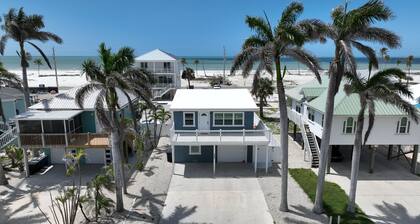 Oceanview 3-bdrm home steps from beach! Heated pool & hot tub. Sleeps 8.