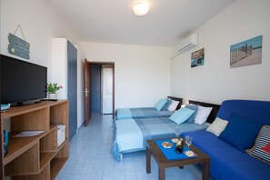 Family Apartment, Multiple Bedrooms (Apartman Brankica 1 Island Krk) | 2 bedrooms, iron/ironing board, free WiFi, bed sheets - Brankica Island Apartments (Malinska-Dubasnica)