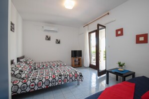 Familjelägenhet - flera sovrum (Apartman Brankica 2 Island Krk) | 2 sovrum, strykjärn/strykbräda, gratis wi-fi och sängkläder