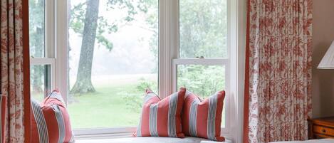 1 chambre, coffres-forts dans les chambres, fer et planche à repasser