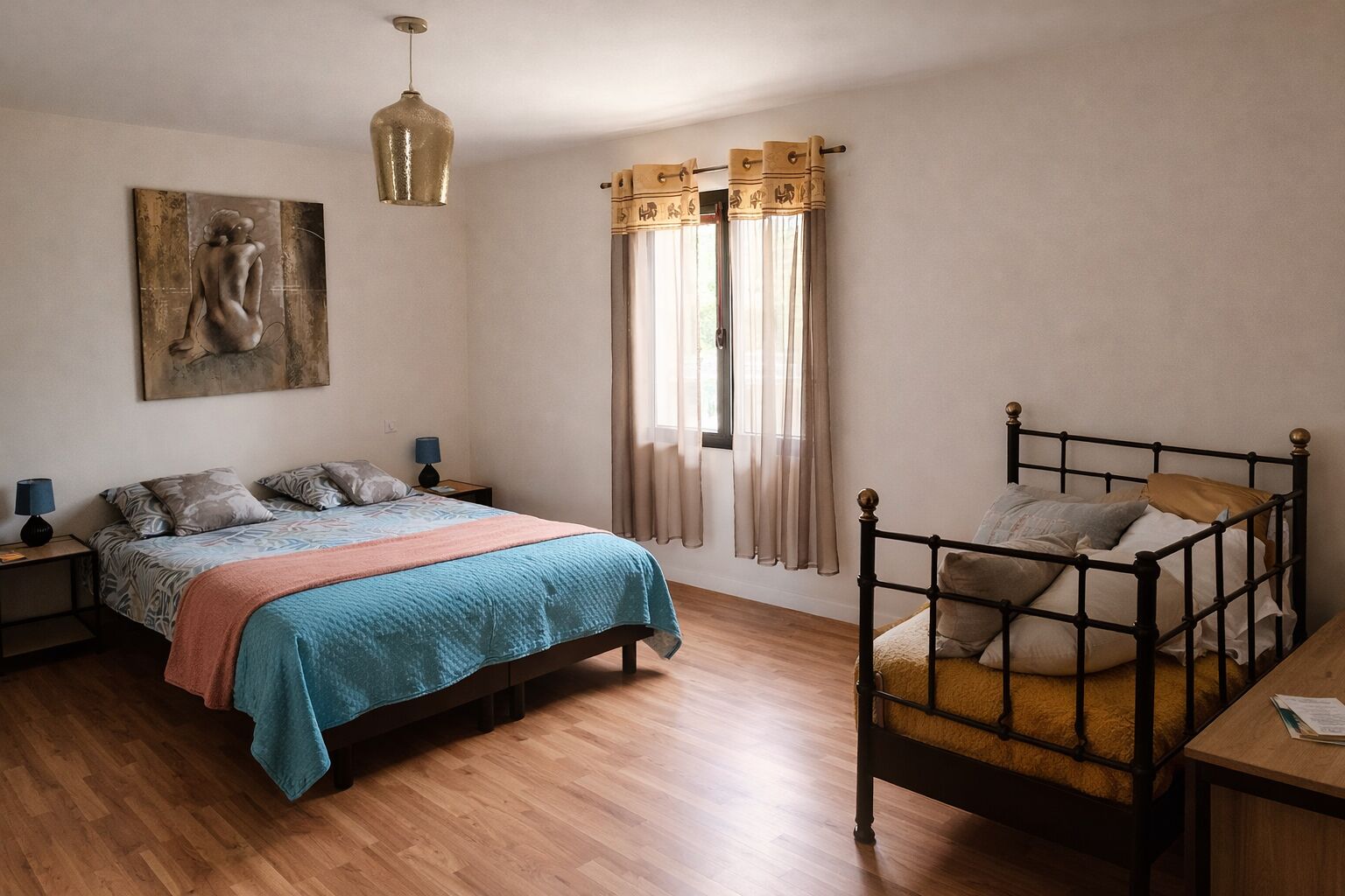 5 chambres, bureau, fer et planche à repasser, Wi-Fi gratuit