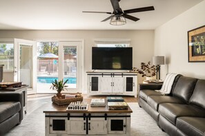 Smart TV, ping pong, offices