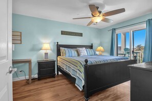 3 bedrooms, iron/ironing board, internet, bed sheets