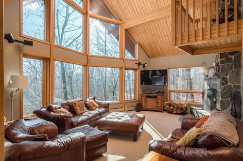 Beautiful Mountain Home - Next to Sunday River