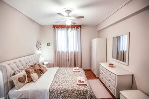 3 Schlafzimmer, Schreibtisch, schallisolierte Zimmer