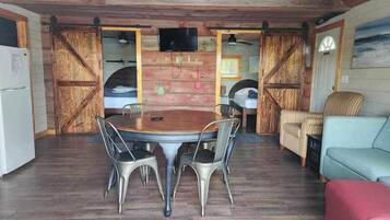 2 bedrooms, free WiFi