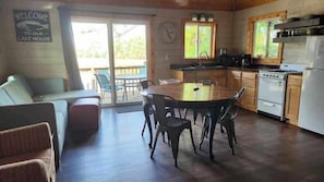 Interior - Muskie Cabin - Fremont, WI (FREMONT)