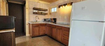 Crappie Cabin - Fremont, WI