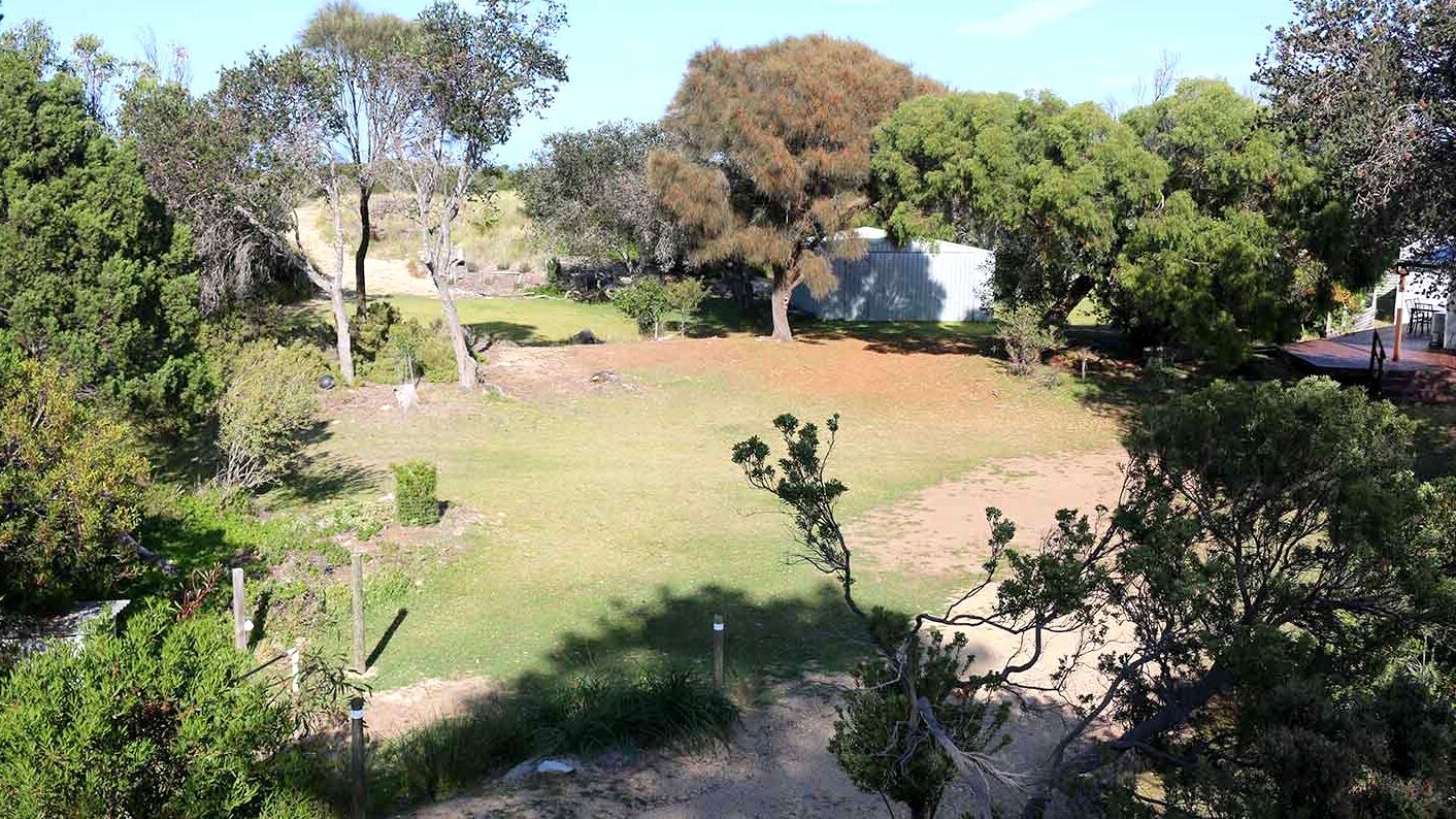 Dolphin Shores - A very private beachfront oasis with separate games room. — image 24