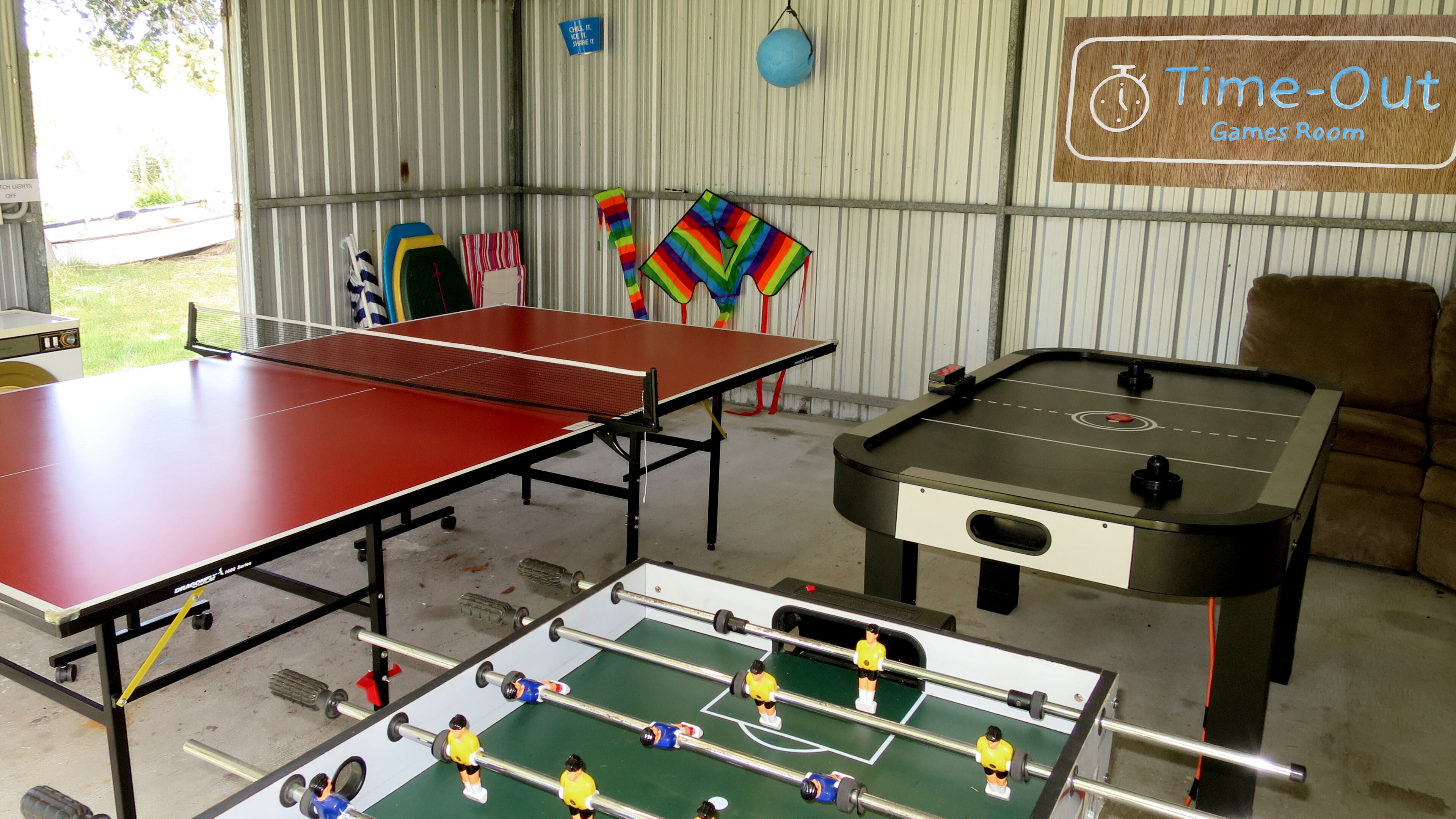 Dolphin Shores - A very private beachfront oasis with separate games room. — image 29