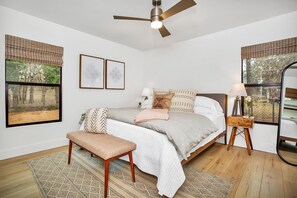 3 chambres, fer et planche à repasser, Wi-Fi gratuit, draps fournis