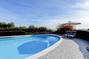 Pool - Happiness: with lake view and pool (Toscolano-Maderno)