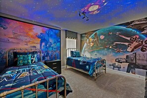 6 slaapkamers, een strijkplank/strijkijzer, gratis wifi, beddengoed