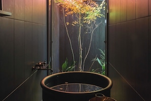 Design Villa | Bathroom | Separate tub and shower, deep soaking tub, free toiletries, hair dryer - Maana Kyoto (Kyoto)