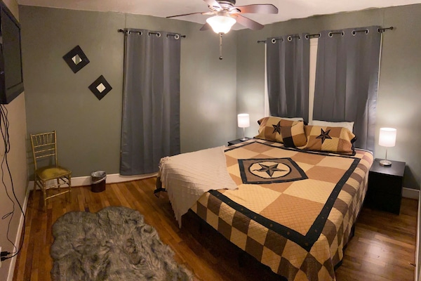 2 chambres, fer et planche Ă repasser, Wi-Fi, draps fournis