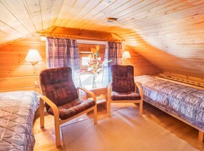 3 bedrooms, iron/ironing board, internet