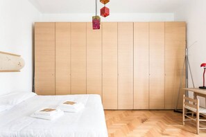 1 bedroom, desk, iron/ironing board, WiFi - Washington Cosy and Comfortable Apartment (Milano)
