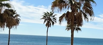 MODERN 1 BEDROOM OCEANFRONT CONDO WITH BREATHTAKING VIEWS 🌴SONORAN SUN RESORT🌴