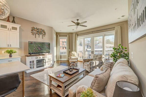 TV, fireplace, DVD player