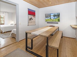 Dining - Saariseläntie 8 e 11 by Interhome (Inari)