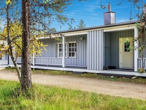 Unclassified image, 2 of 21, button - Saariseläntie 8 e 11 by Interhome (Inari)
