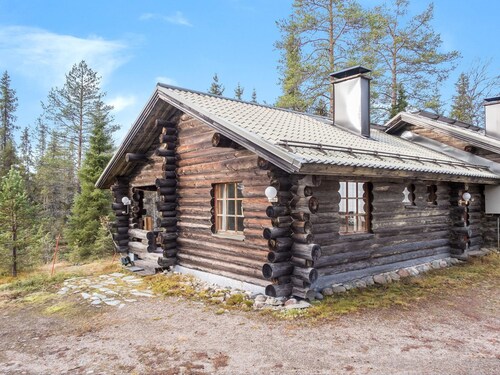 Vuosselin kuukkeli by Interhome