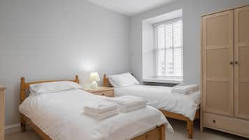 2 Schlafzimmer, Bügeleisen/Bügelbrett, WLAN, Bettwäsche