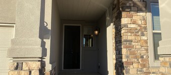 3 bedrooms, living room, kitchen for rent in beautiful house & great location. 