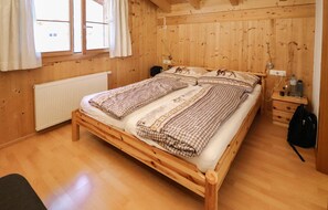 5 Schlafzimmer, Reisekinderbett, kostenloses WLAN