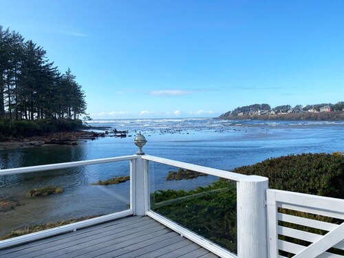River Bend House, where the river meets the ocean!  No Pet Rental.