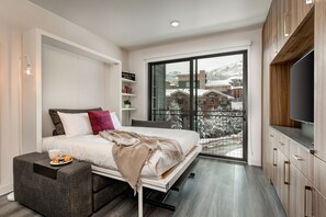 1 chambre, fer et planche à repasser, accès Internet, draps fournis