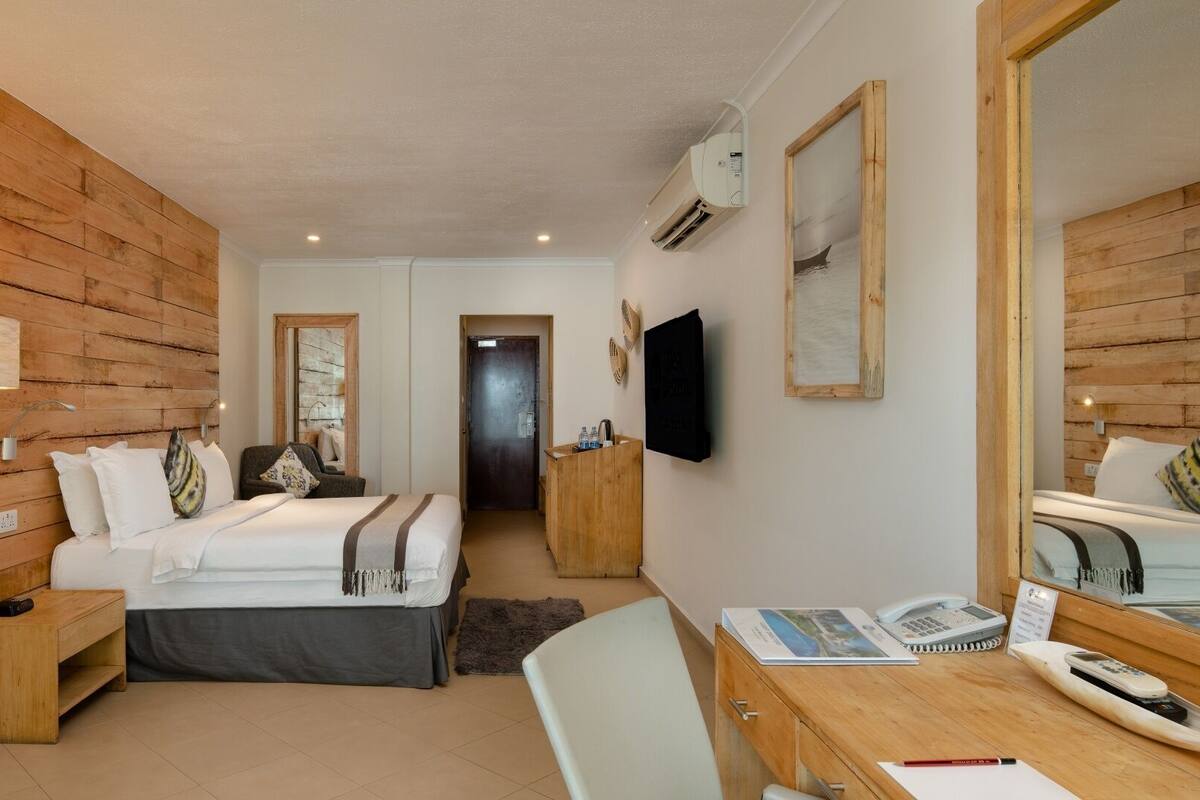 executive room | 1 bedroom, premium bedding, soundproofing, free wifi