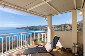 Apartment (Two Bedroom Apartment with Balcony) | Balcony