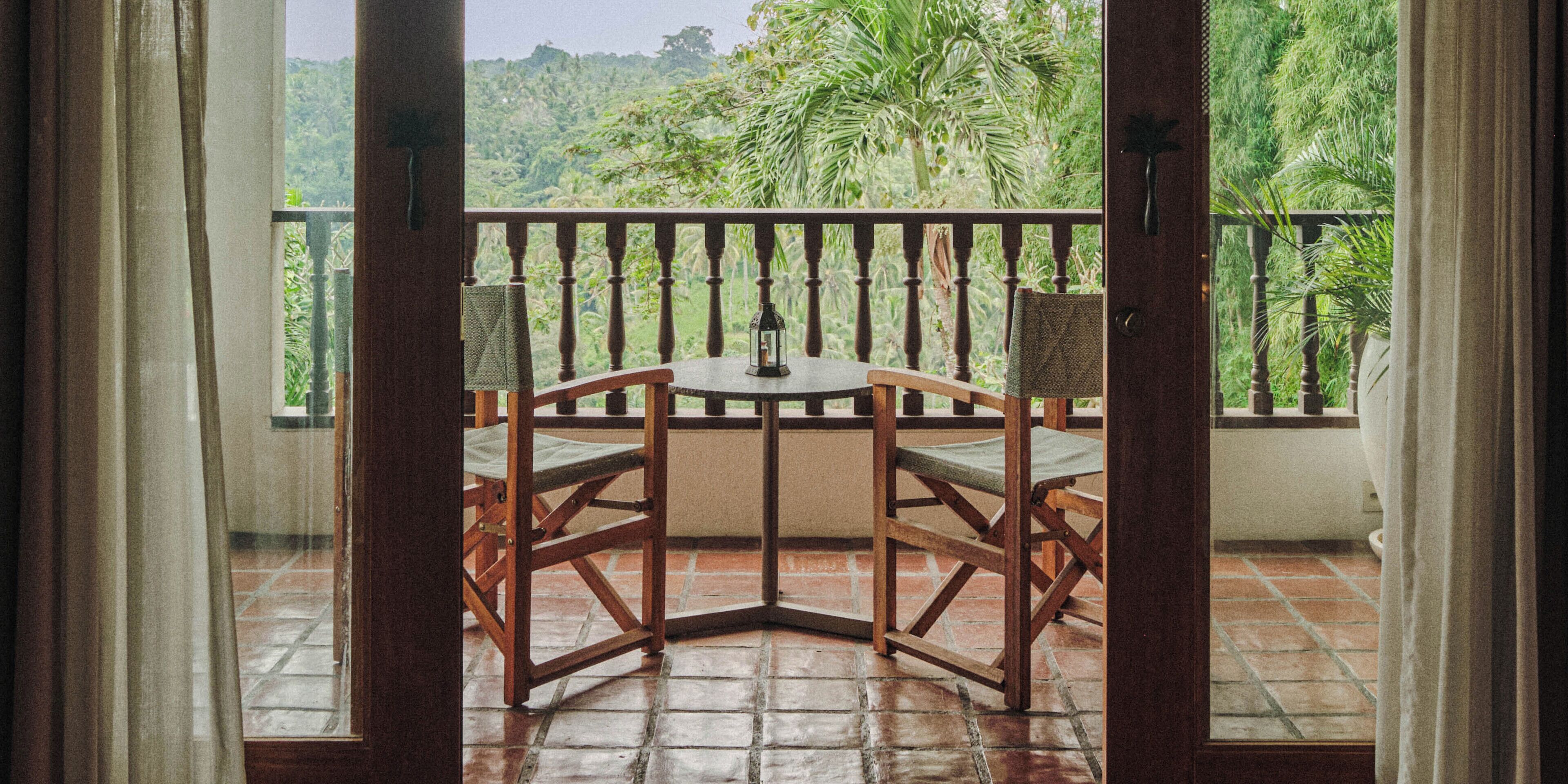 高档床上用品、客房内保险箱、特色装修、特色家居