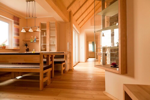 Dachgeschosswohnung Claudia - Familien-Ferien-Wohnung by Holzbau Keller