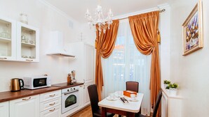 Unclassified image, 4 of 17, button - Apartments near Train Station (Minsk)