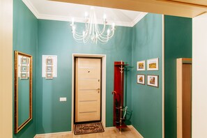 Pintu masuk interior