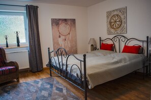 3 camere, culla da viaggio, Wi-Fi gratuito, lenzuola
